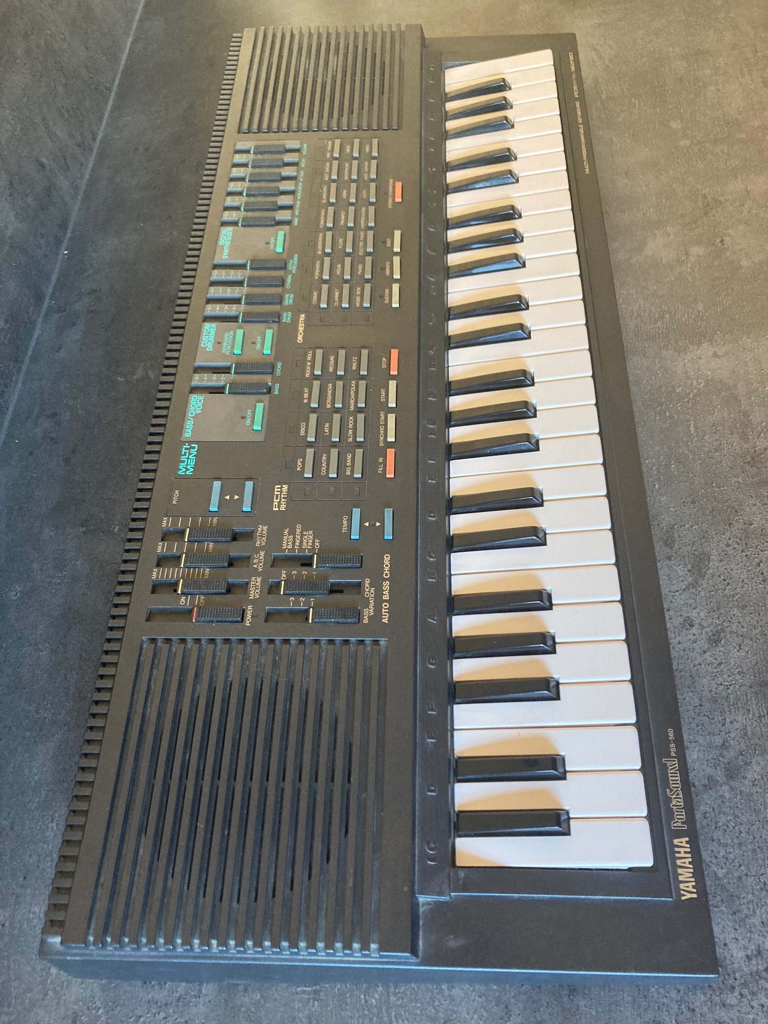 yamaha psr 560