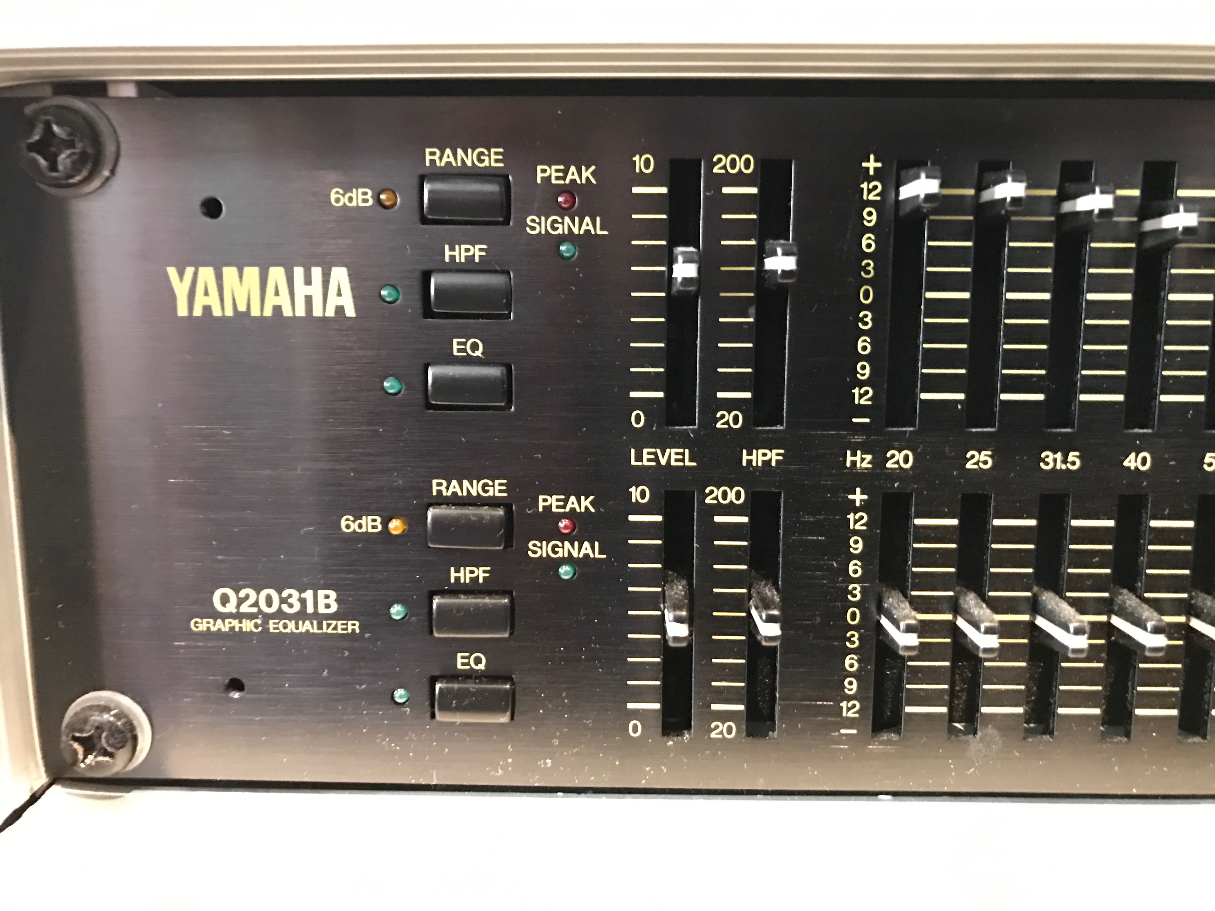 ヤマハ - YAMAHA Q2031B 31バンドグラフィックイコライザー の+