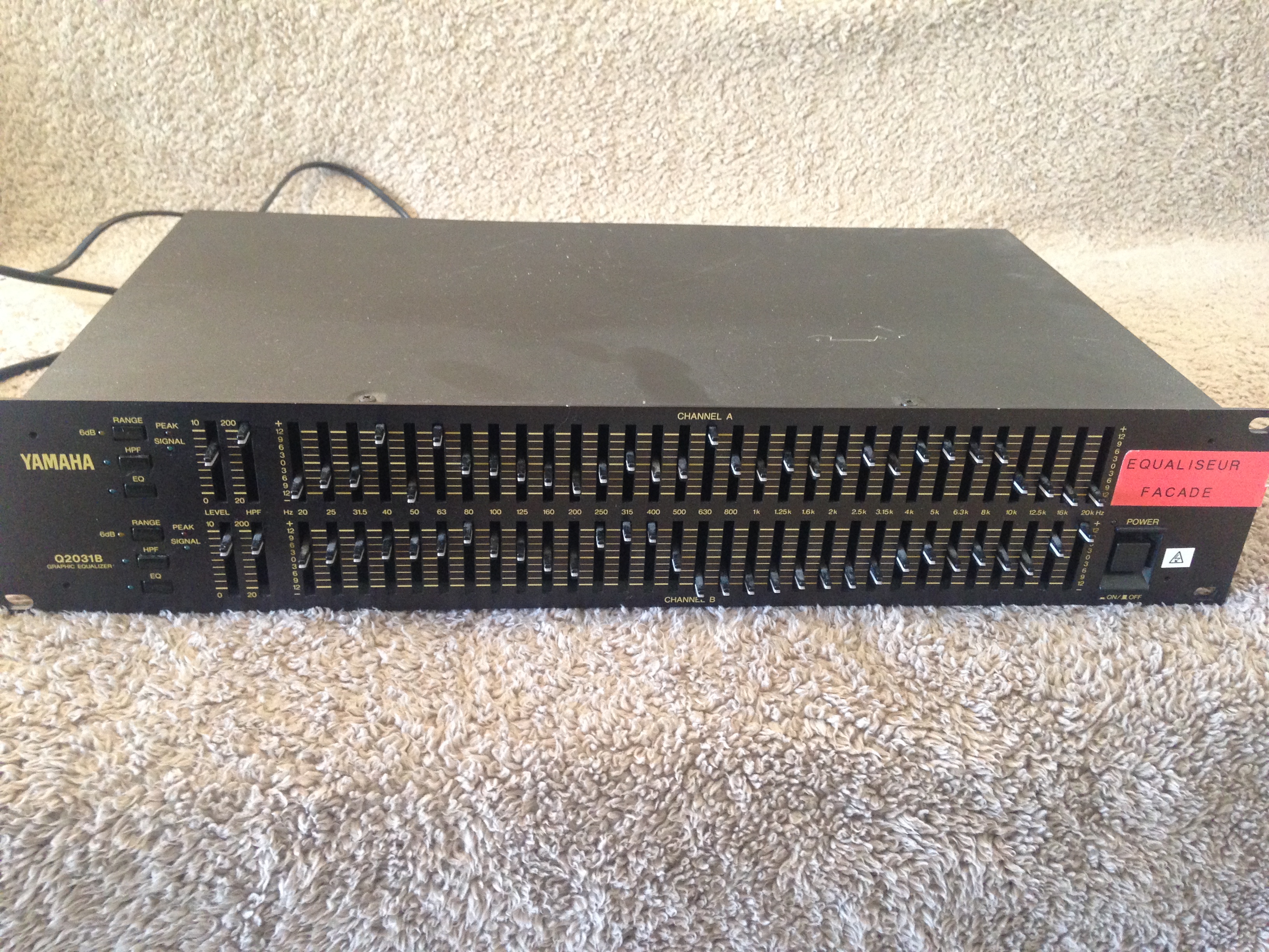 Q2031B - Yamaha Q2031B - Audiofanzine