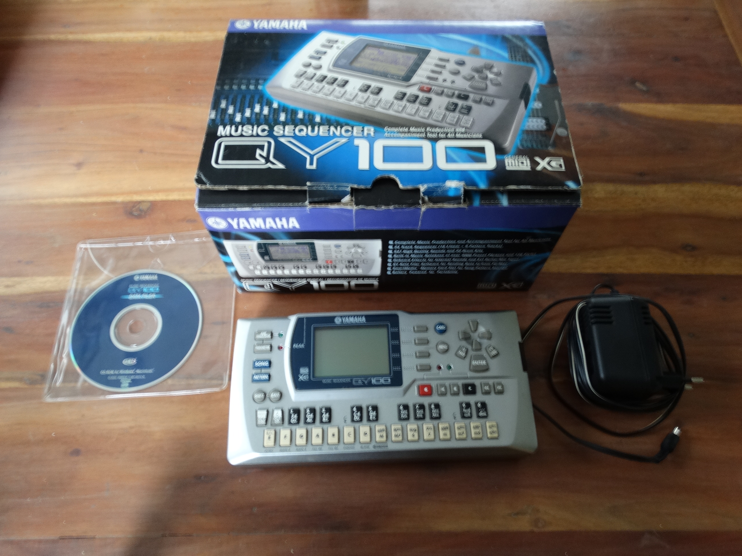 QY100 - Yamaha QY100 - Audiofanzine