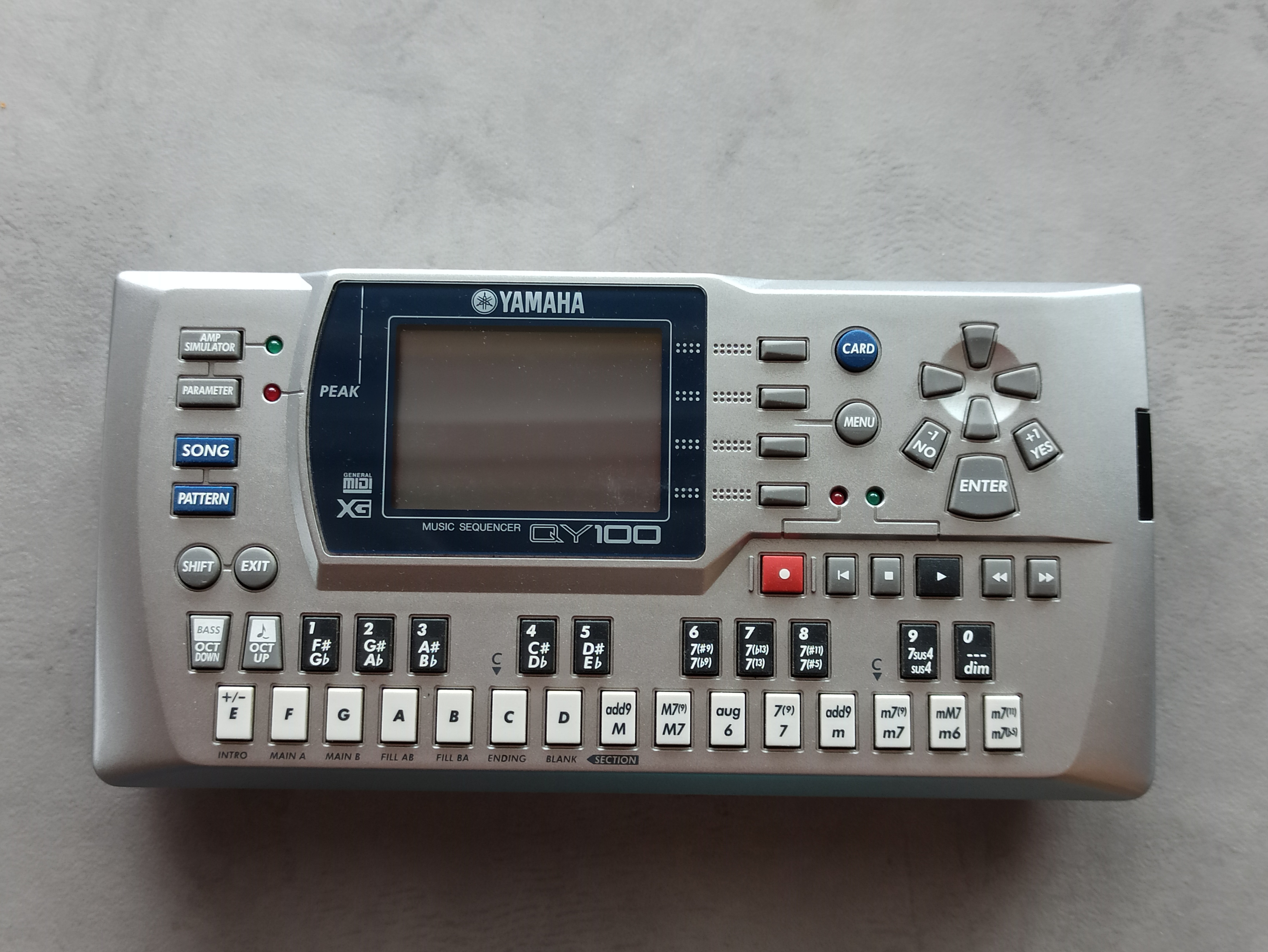 YAMAHA QY-100-