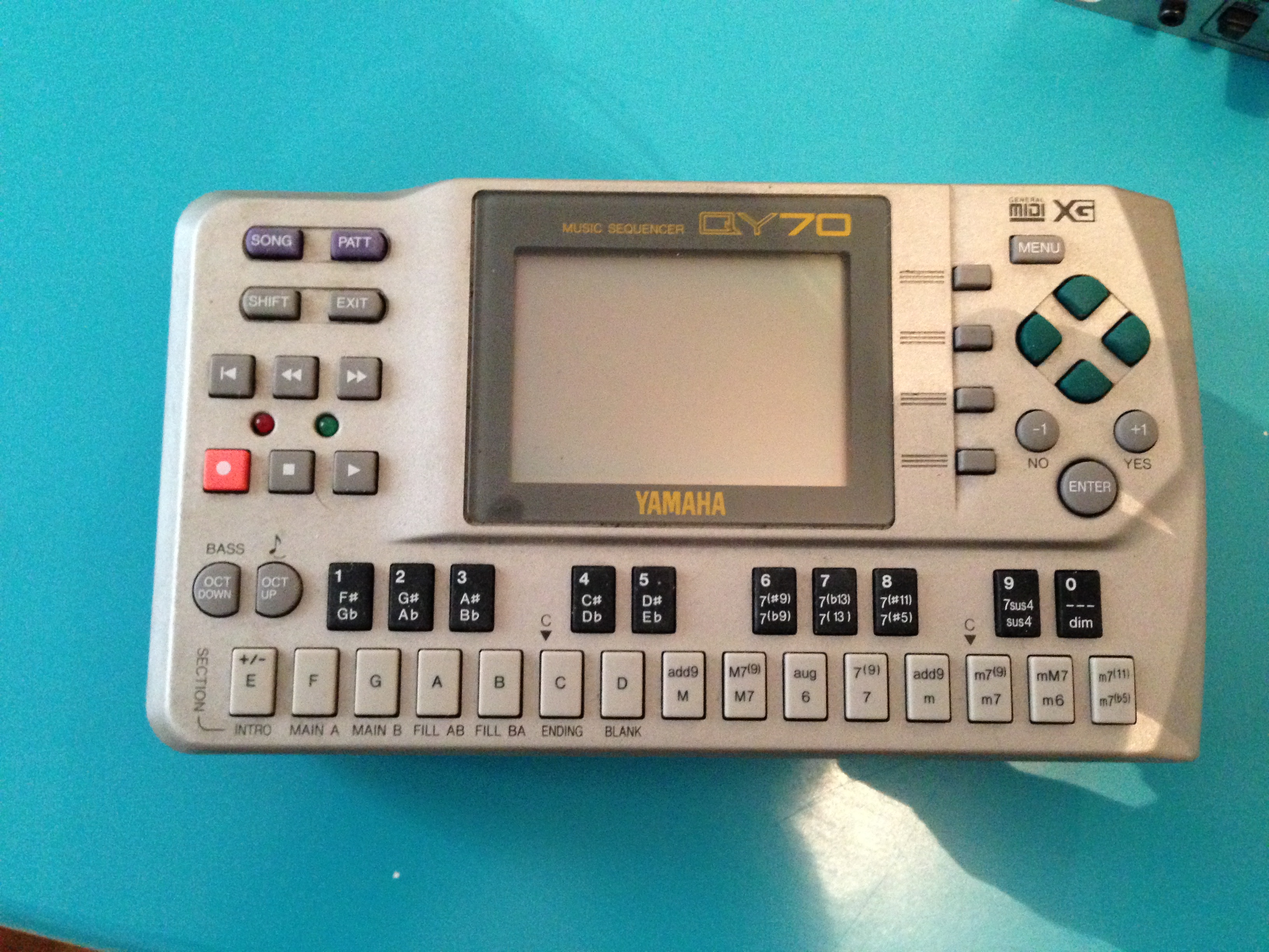 Photo Yamaha QY70 Yamaha QY70 (9060) (1020440) Audiofanzine