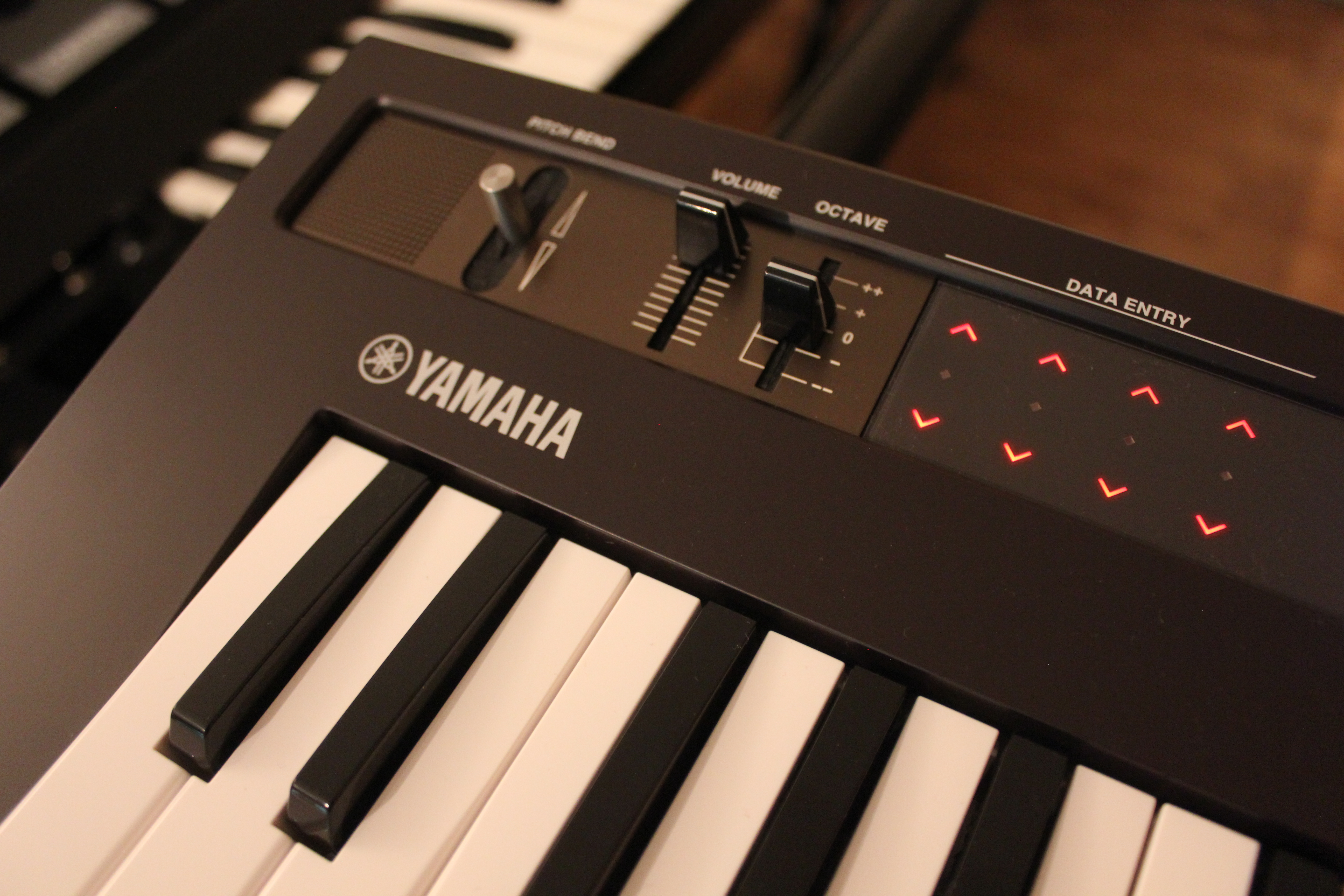 Photo Yamaha Reface DX Reface DX 2tof 012 (1191095) Audiofanzine