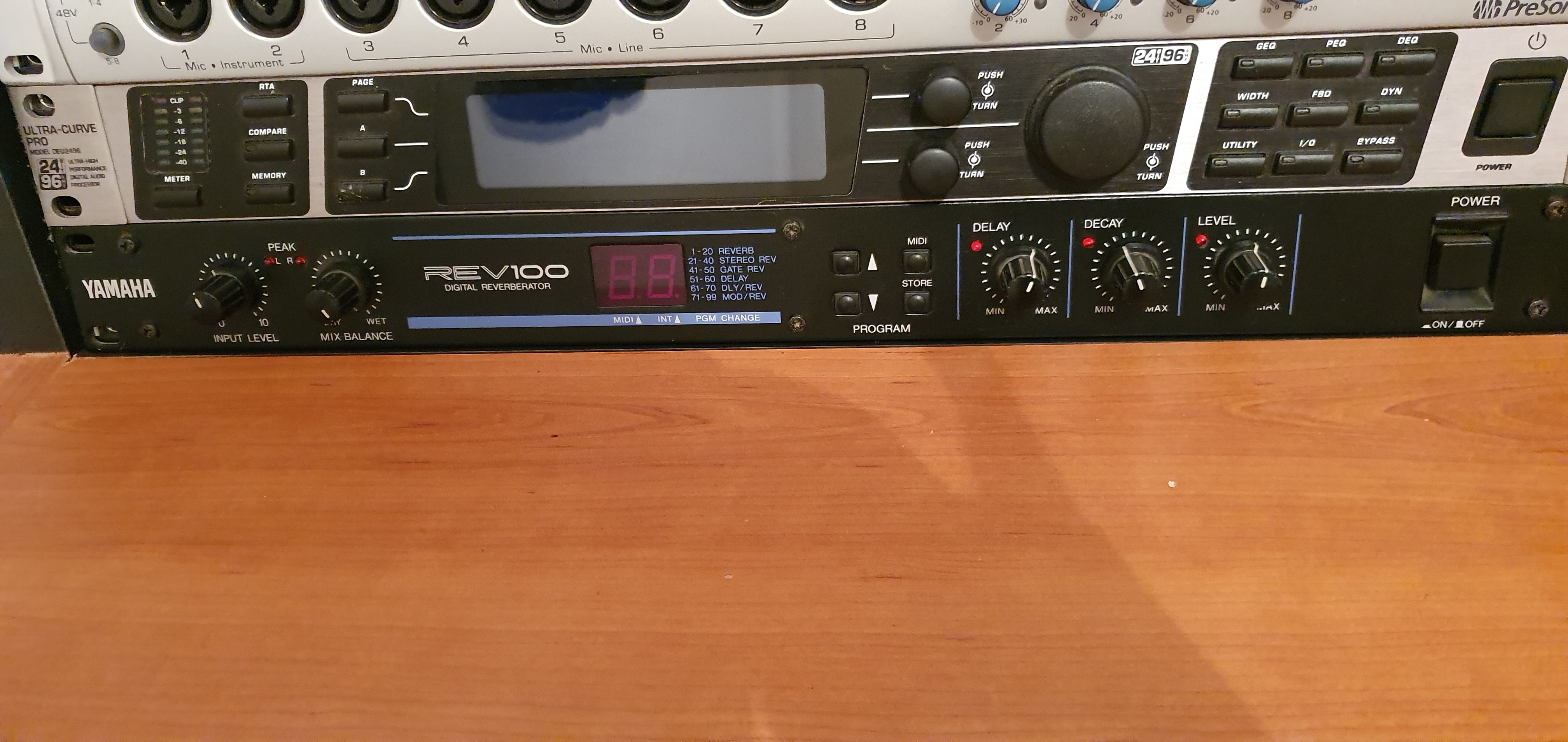 REV100 Yamaha REV100 Audiofanzine