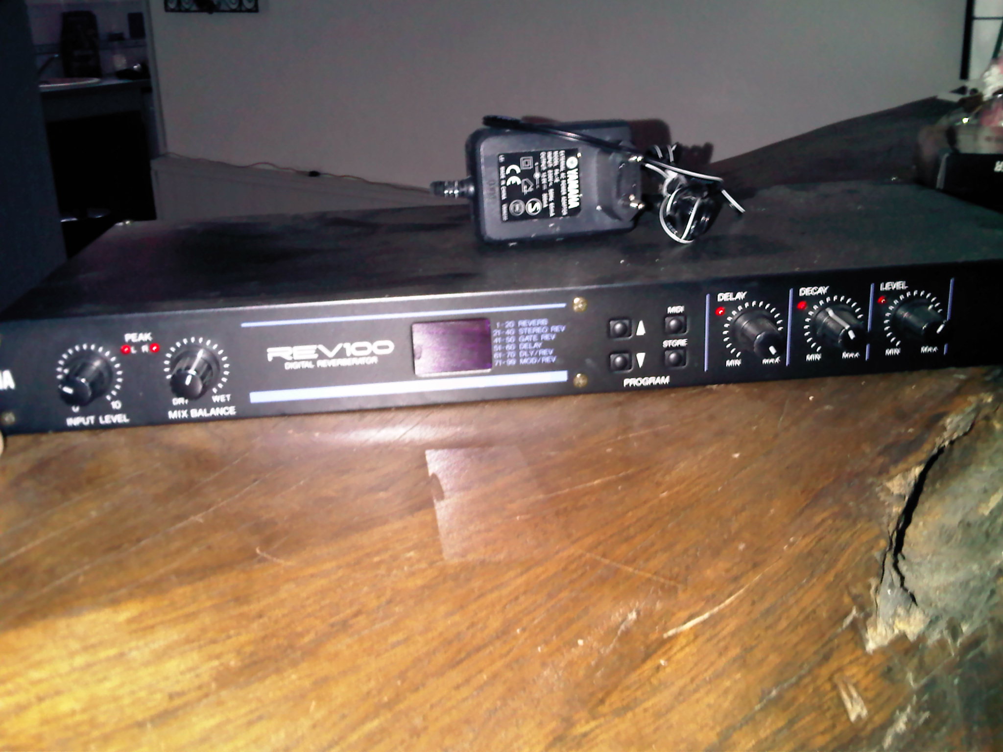 Yamaha REV100 image (311421) Audiofanzine