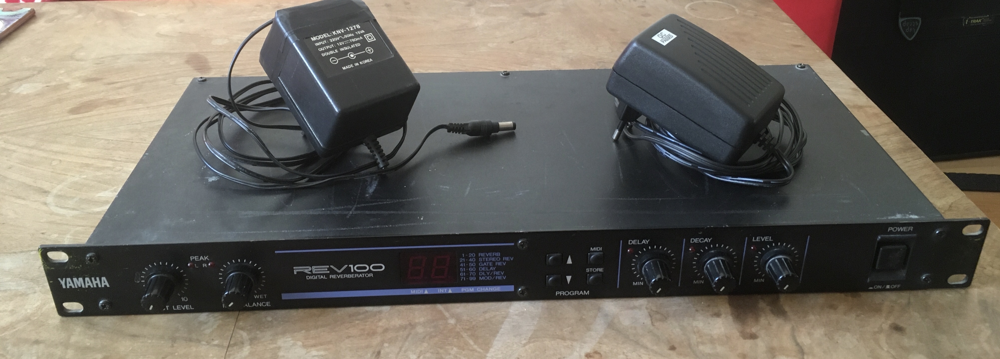 vends-yamaha-rev-100-provence-alpes-c-te-d-azur-audiofanzine