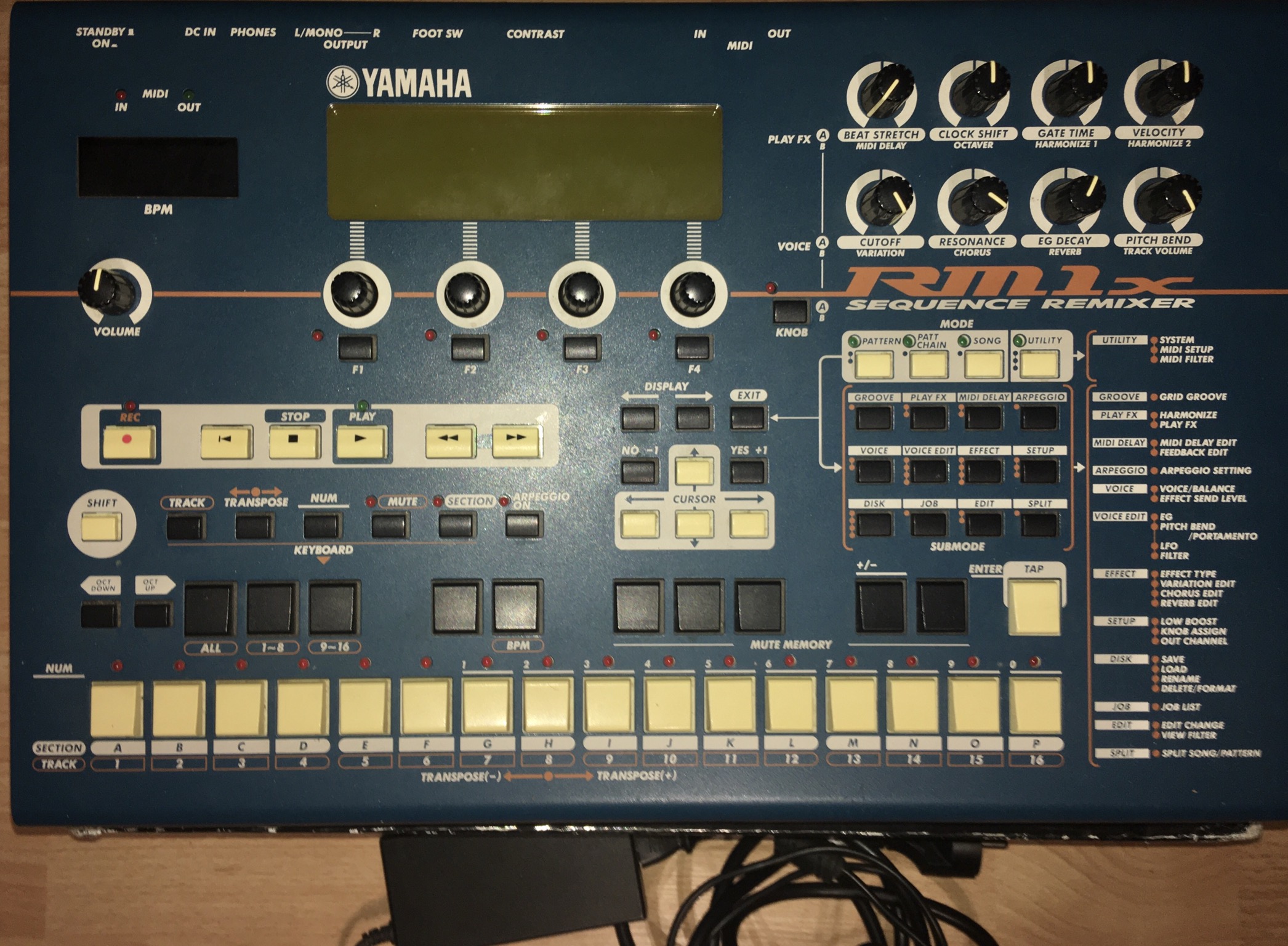 RM1X Yamaha RM1X Audiofanzine