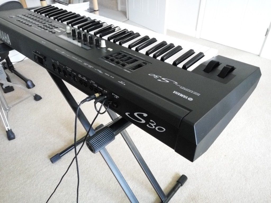 S30 Yamaha S30 Audiofanzine