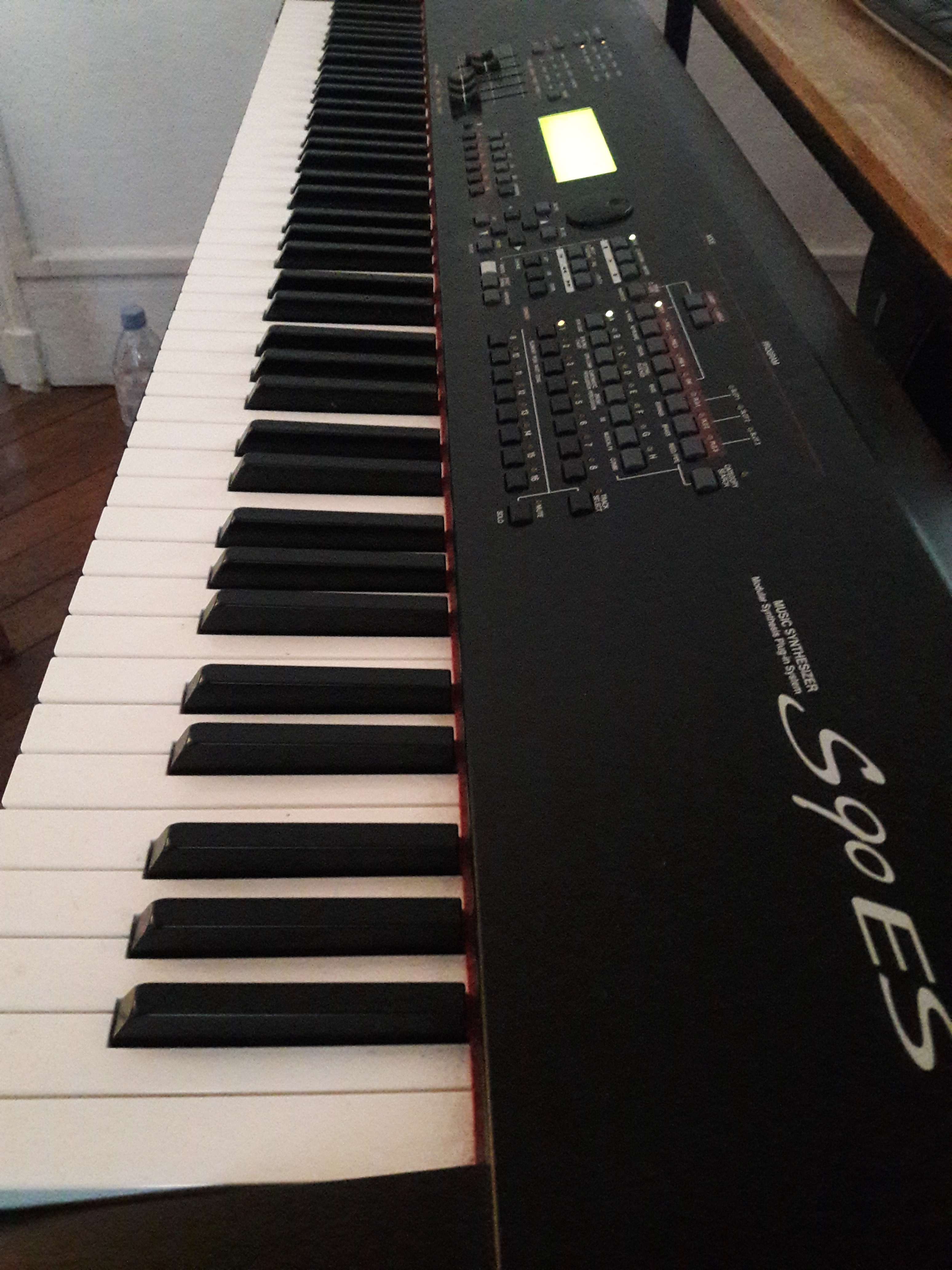 S90 ES Yamaha S90 ES Audiofanzine