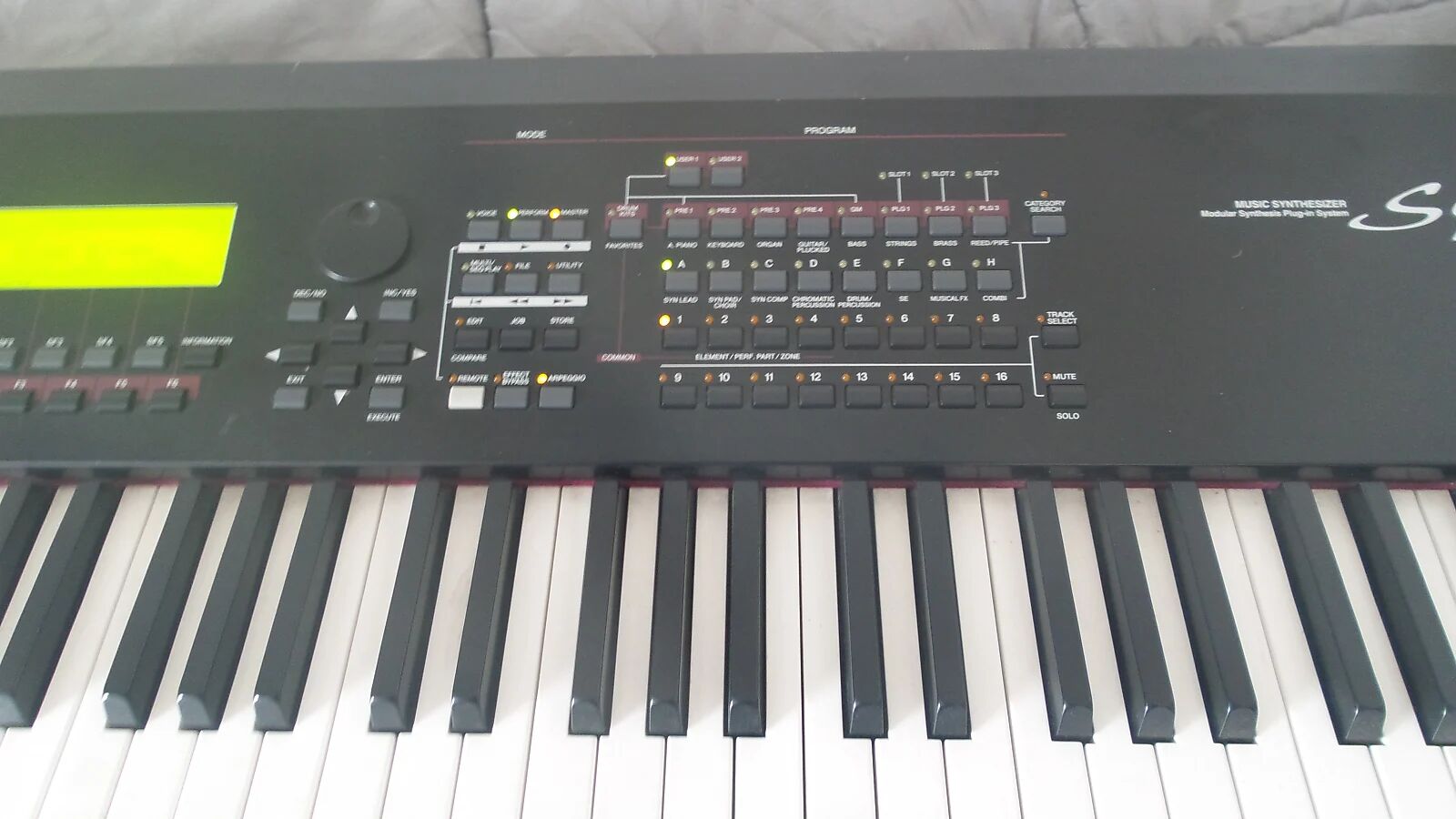 S90 ES Yamaha S90 ES Audiofanzine