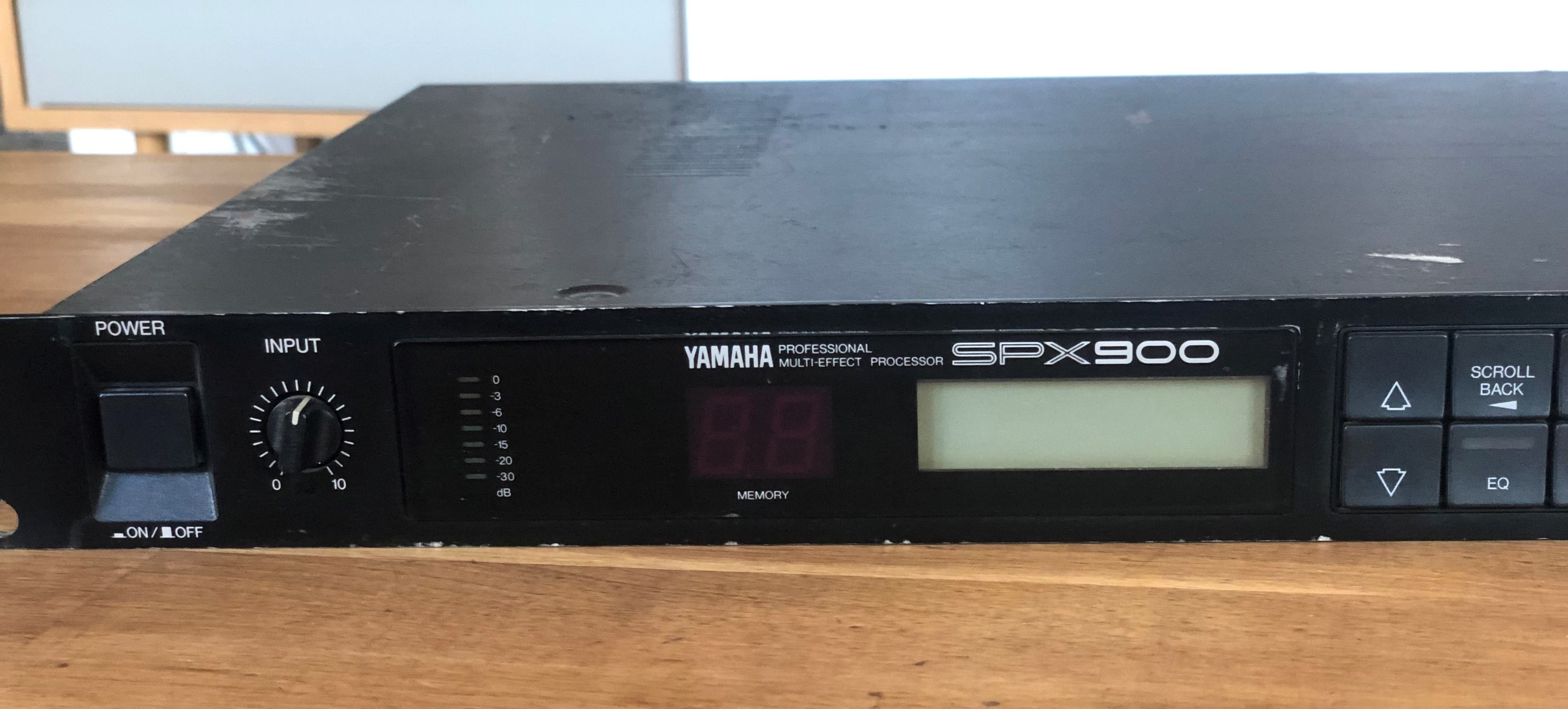 SPX900 Yamaha SPX900 Audiofanzine