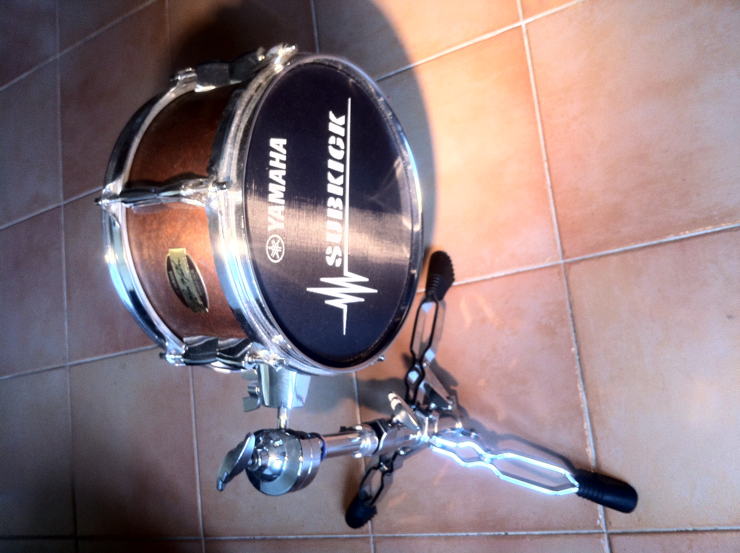 Photo Yamaha SubKick Yamaha SubKick (80586) (551864) Audiofanzine