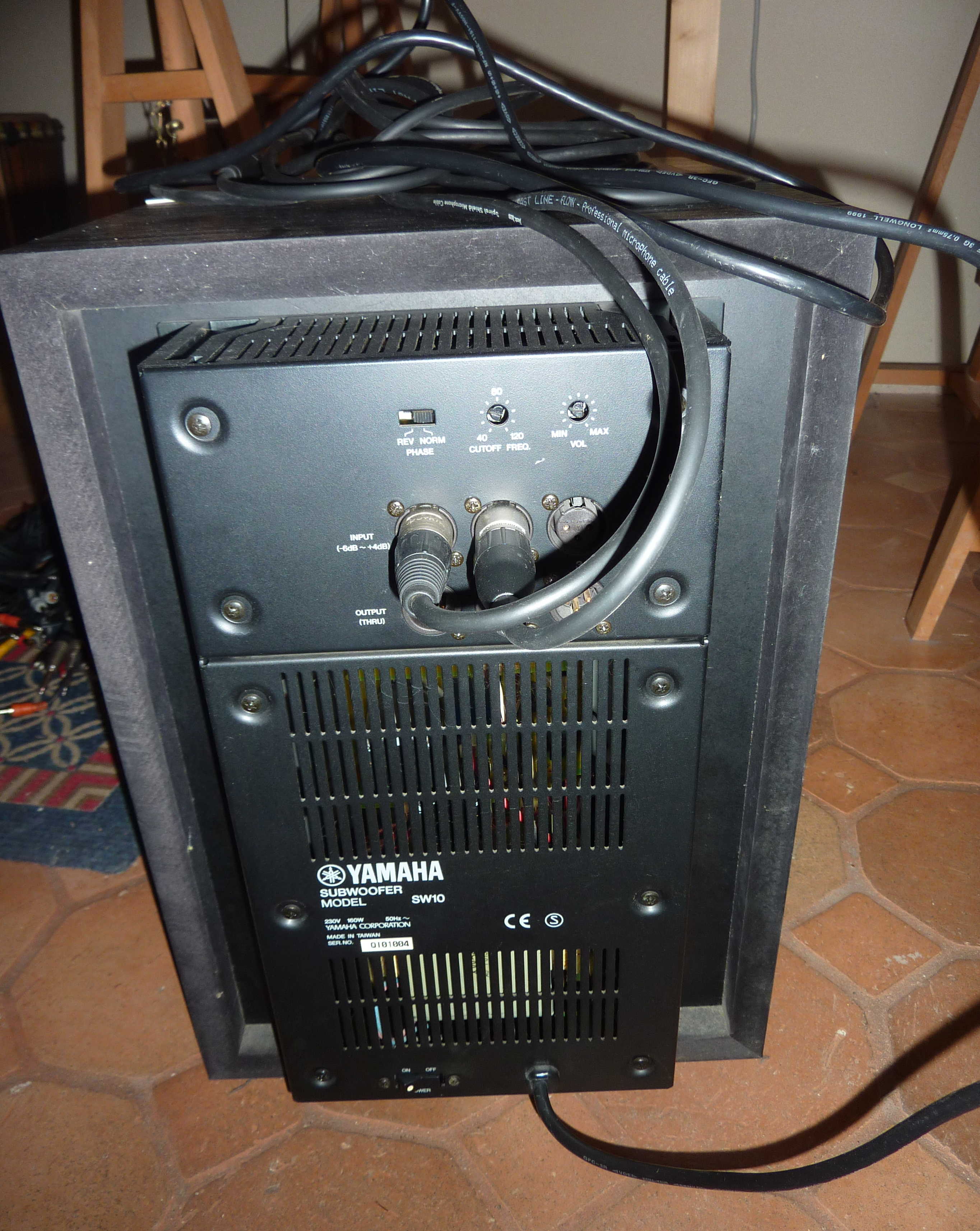 Yamaha SW10 image (#628145) - Audiofanzine