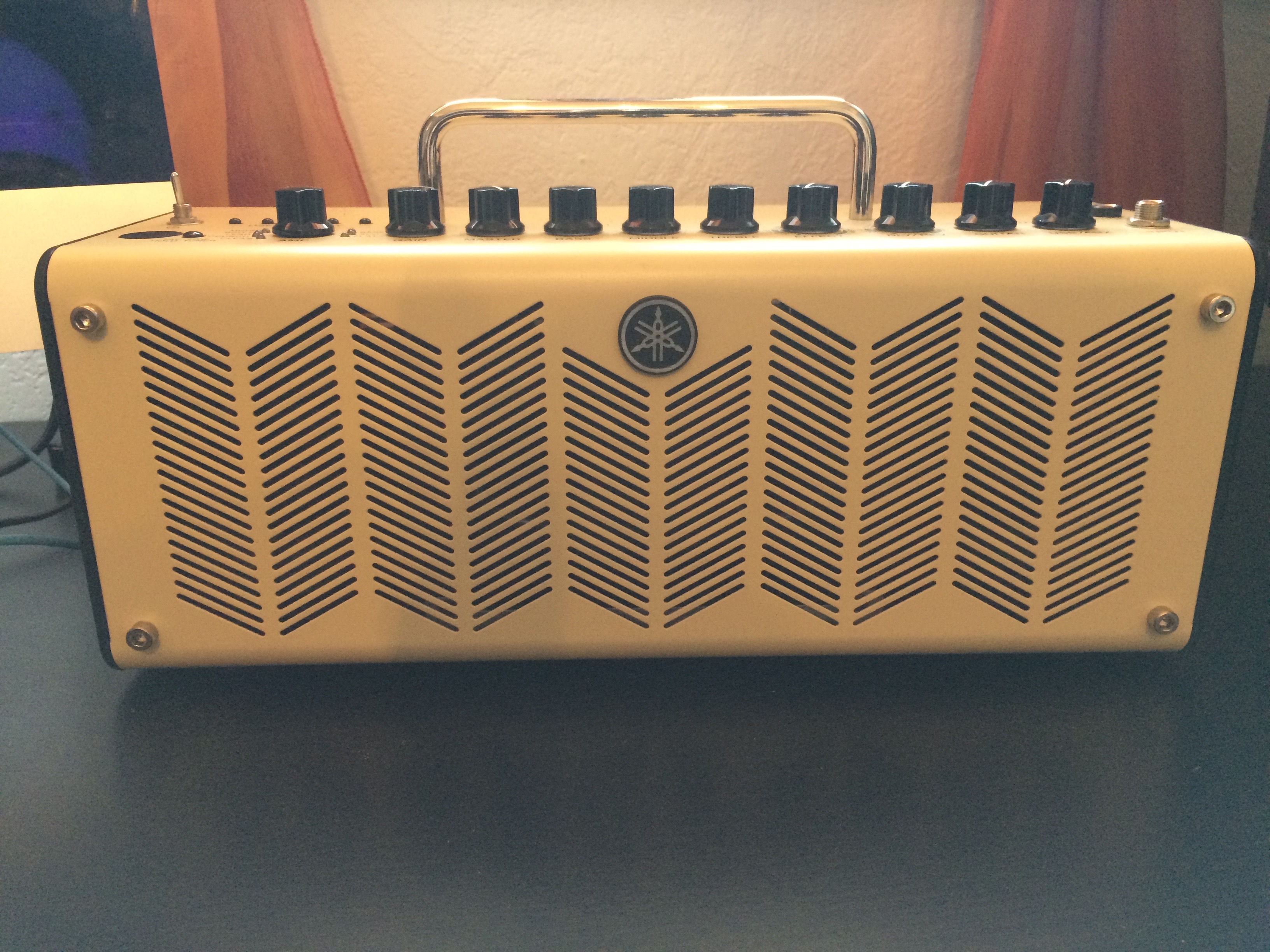 THR10 Yamaha THR10 Audiofanzine