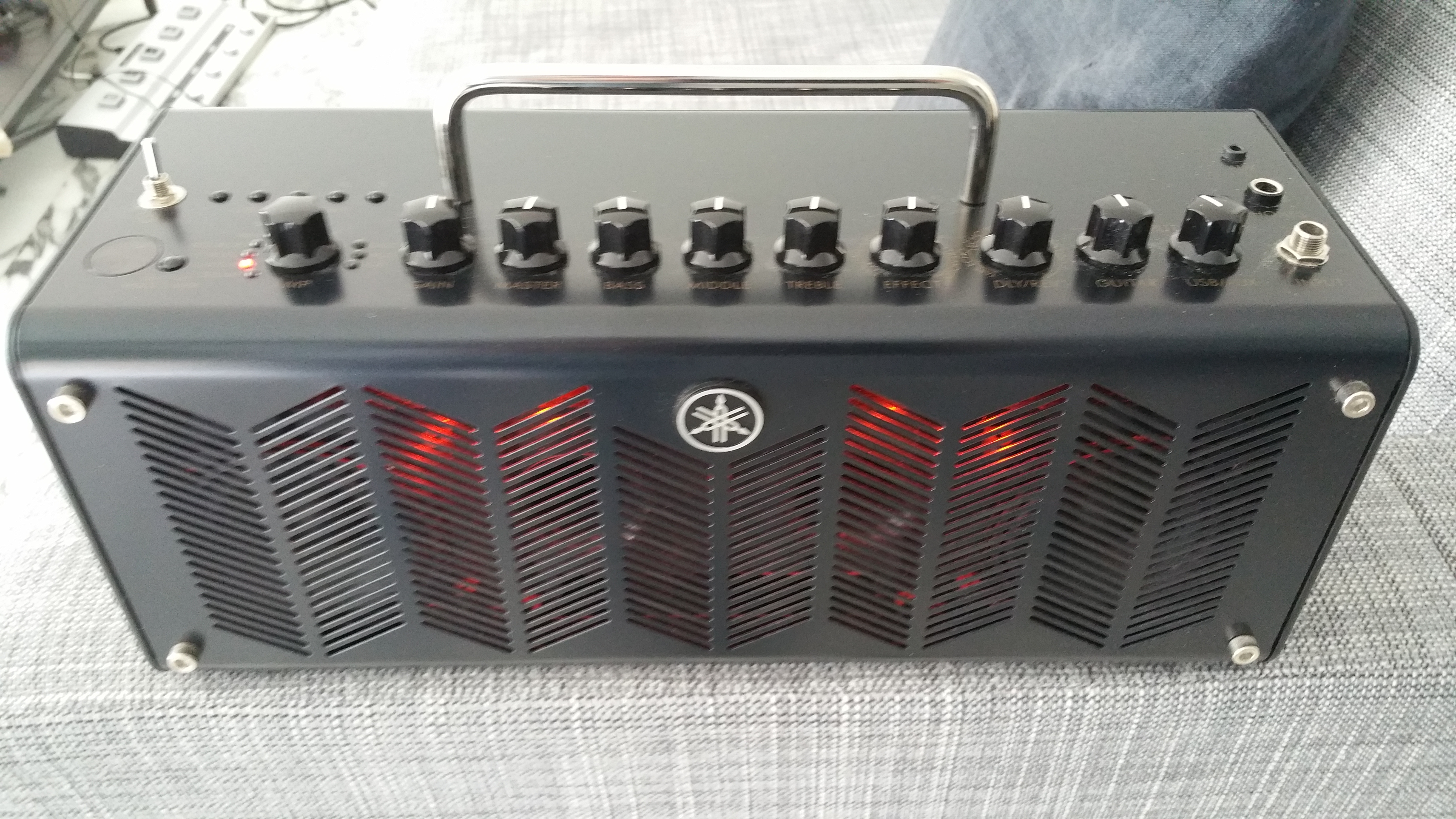 Photo Yamaha THR10C Yamaha THR10C (95163) (1097507) Audiofanzine