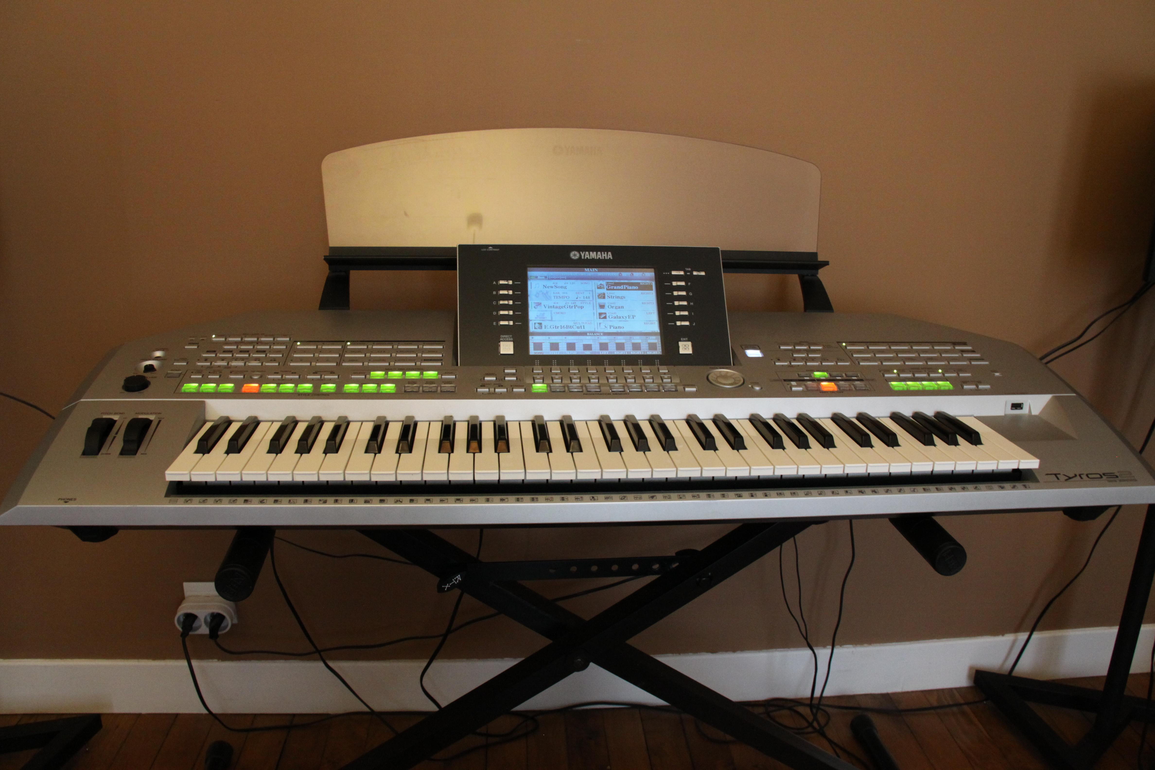 Photo Yamaha Tyros 2 Yamaha Tyros 2 (52632) (525272) Audiofanzine