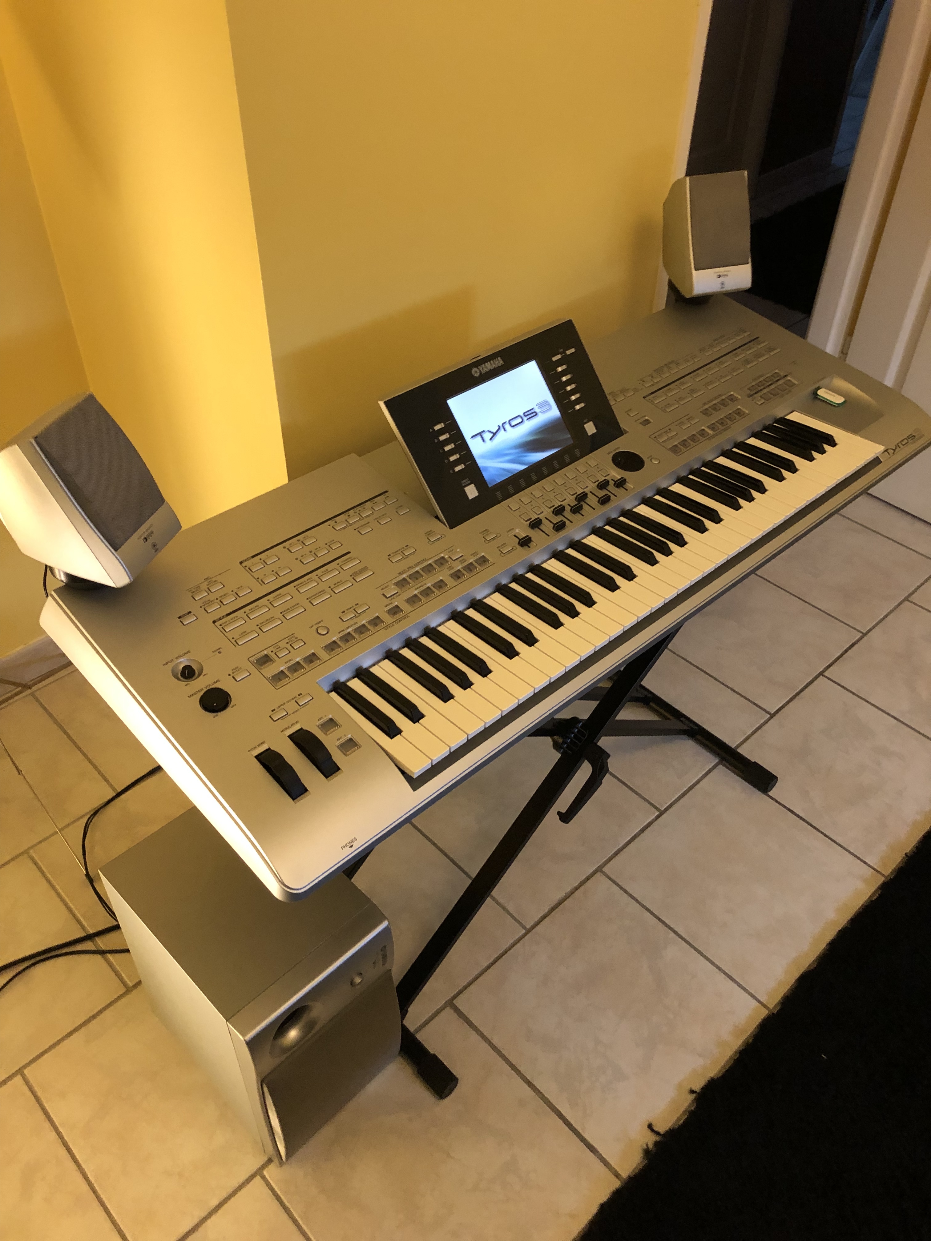 used yamaha tyros 3 for sale