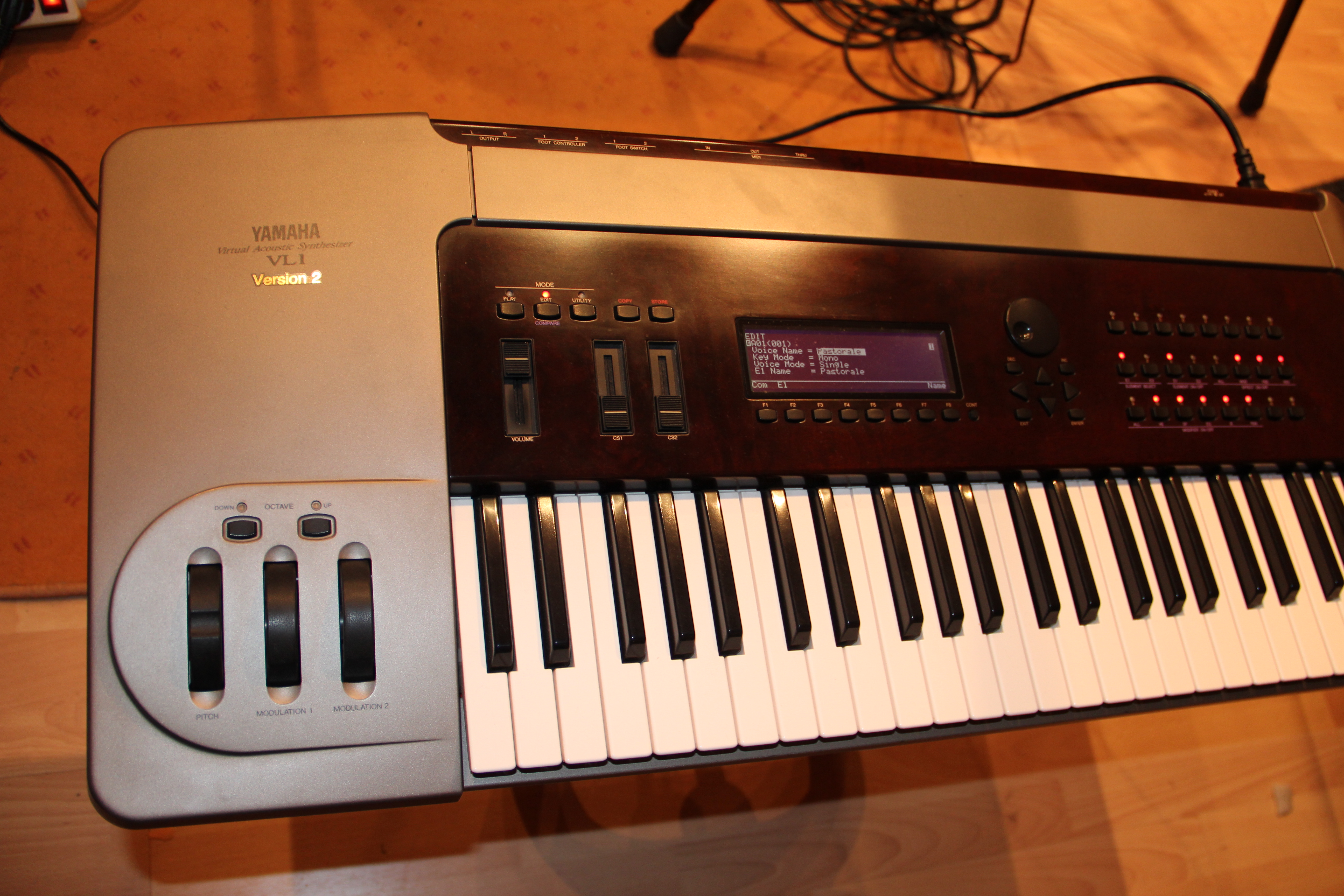 VL1 Yamaha VL1 Audiofanzine
