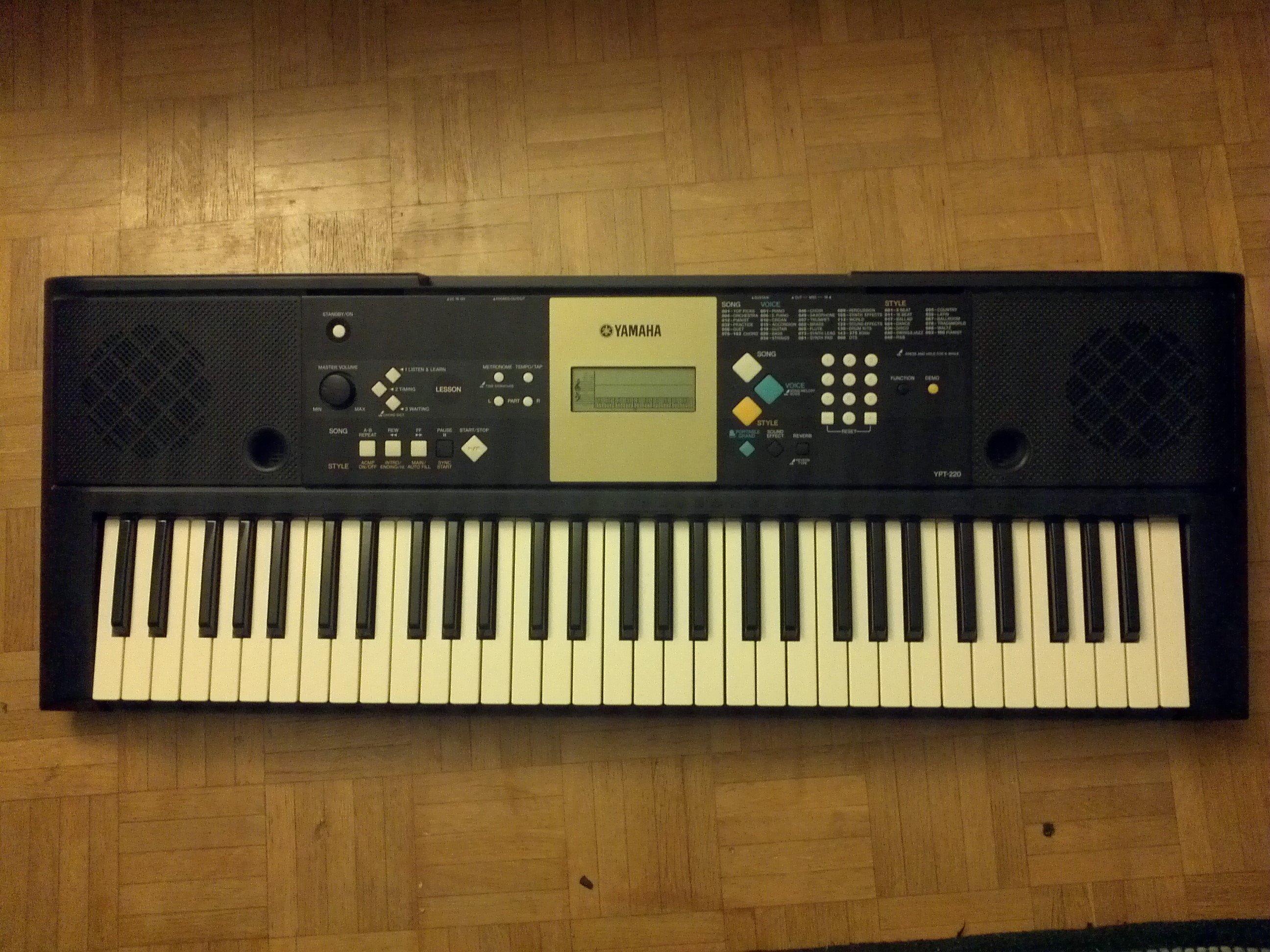 yamaha piano ypt 220