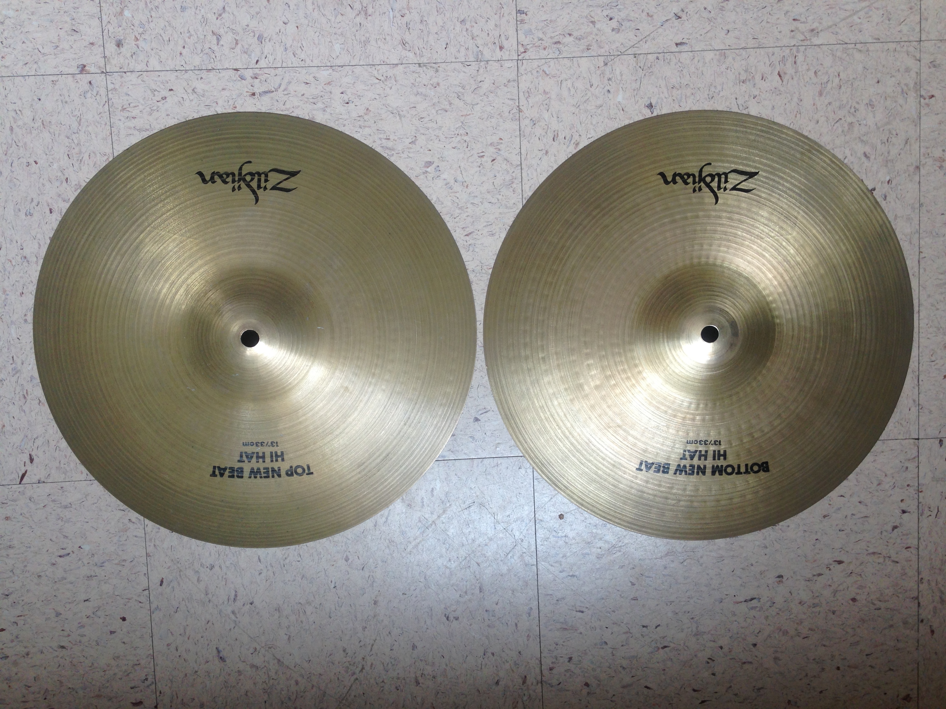 Avedis New Beat HiHats 13" Zildjian Audiofanzine