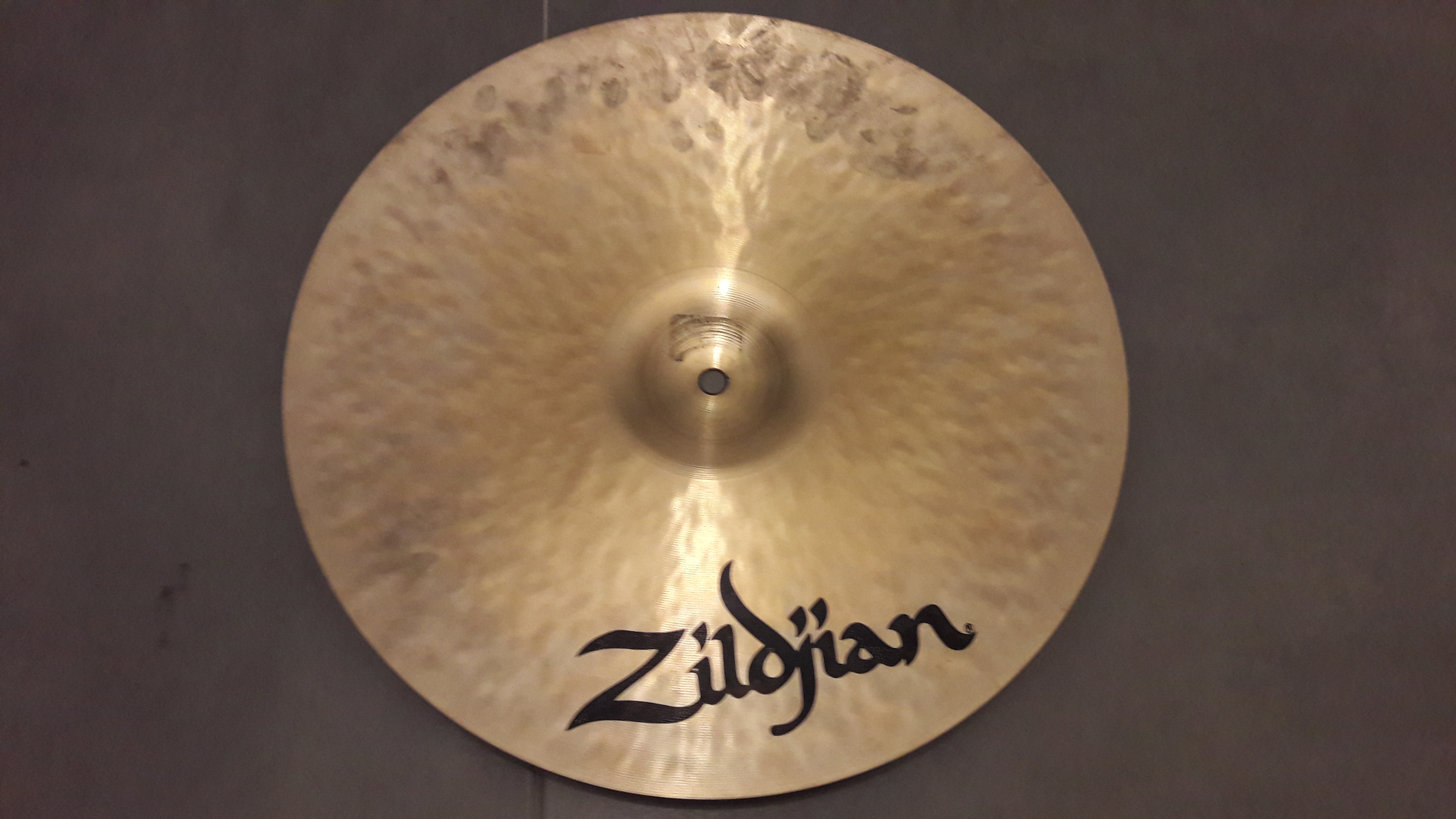 Photo Zildjian K Dark Crash Thin 16'' Zildjian K Dark Crash Thin 16