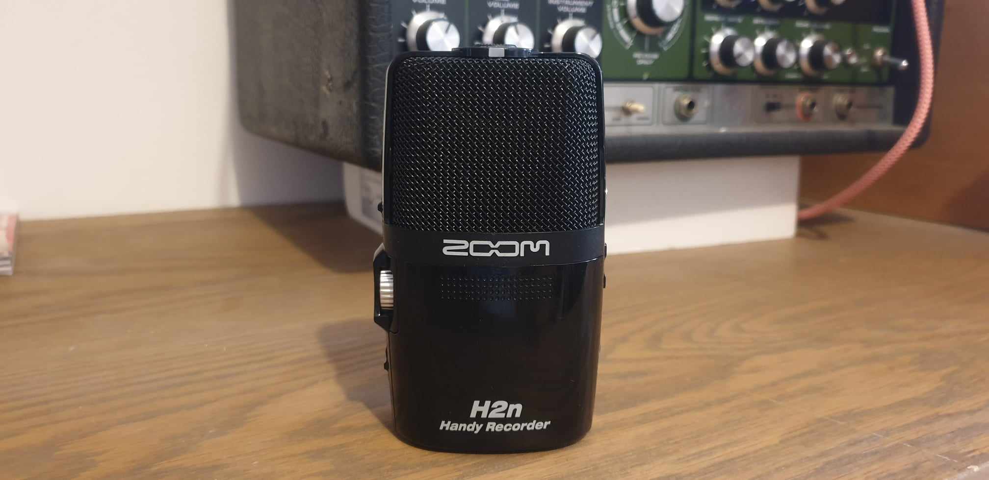 Zoom H2n Handy Digital Audio Recorder Unboxing & Review 