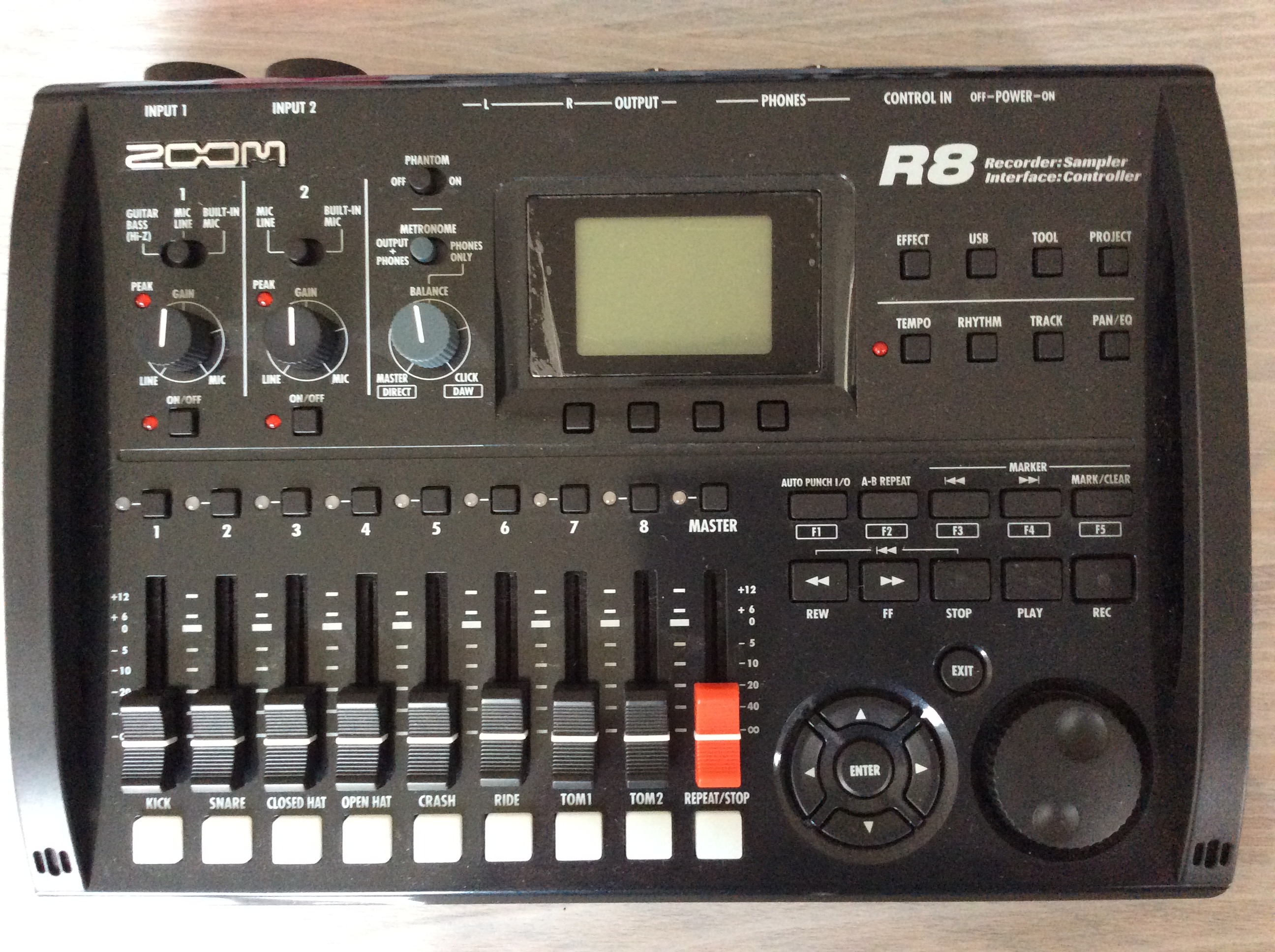 R8 - Zoom R8 - Audiofanzine