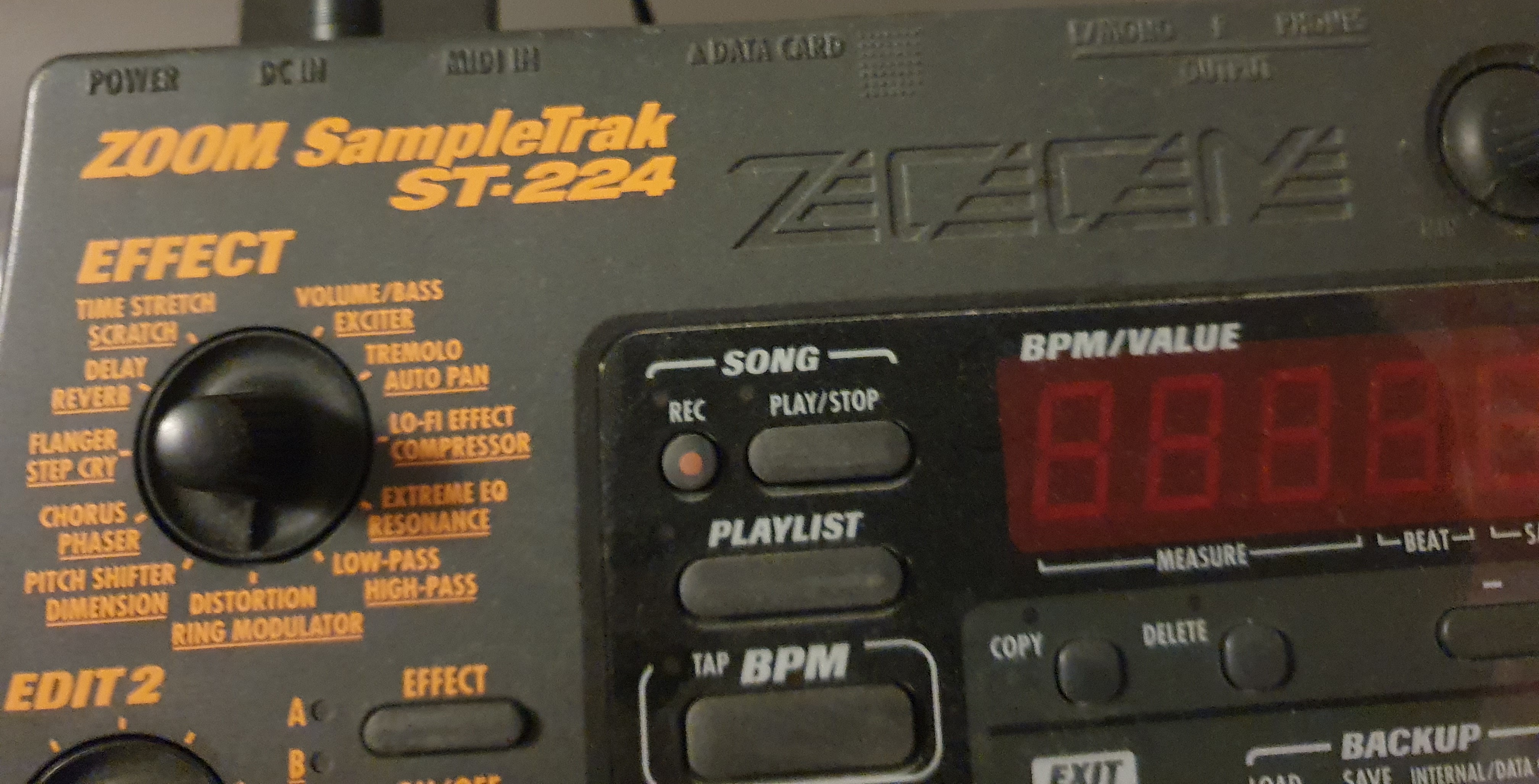 ST-224 - Zoom ST-224 - Audiofanzine