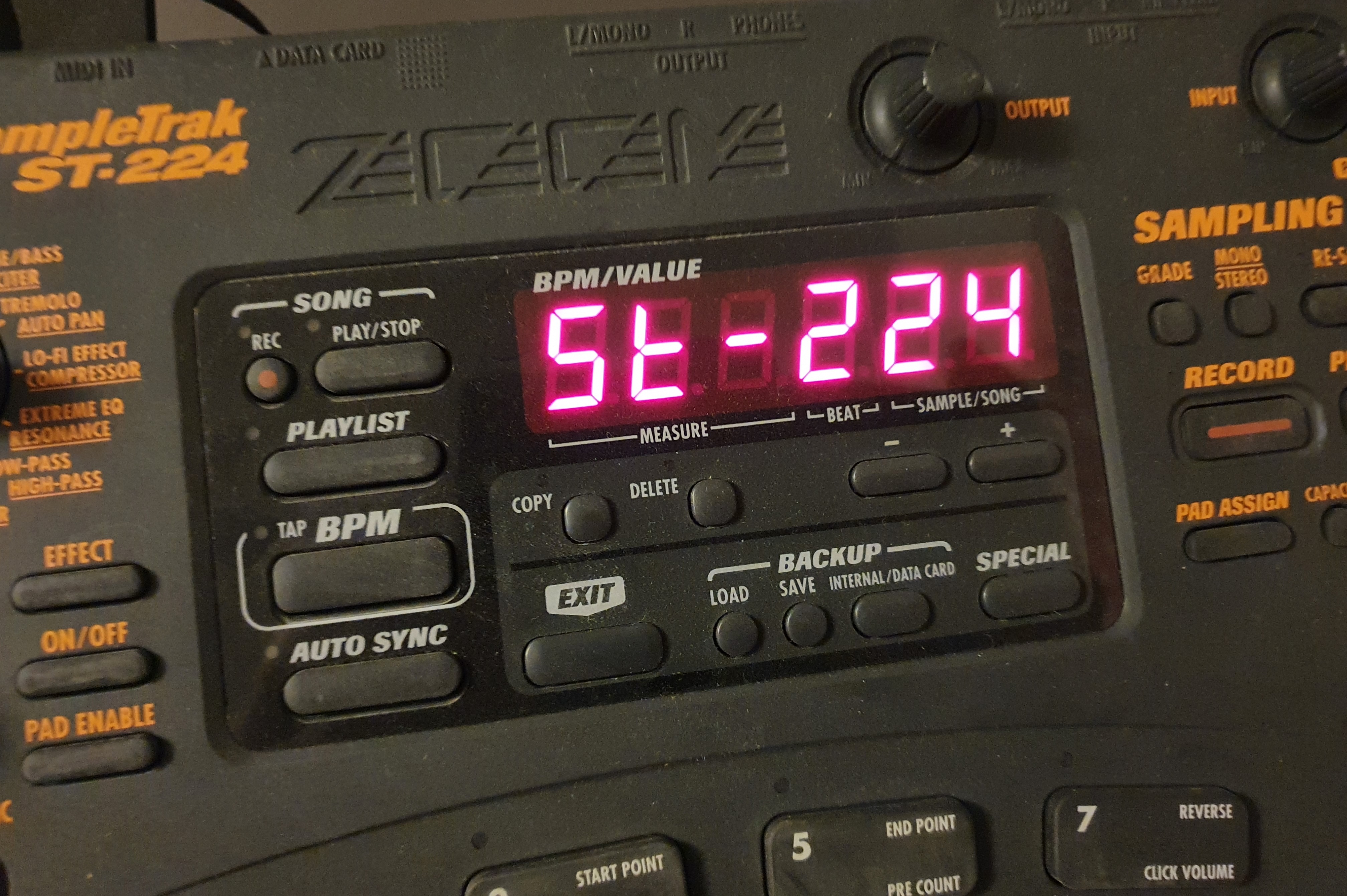 ST-224 - Zoom ST-224 - Audiofanzine