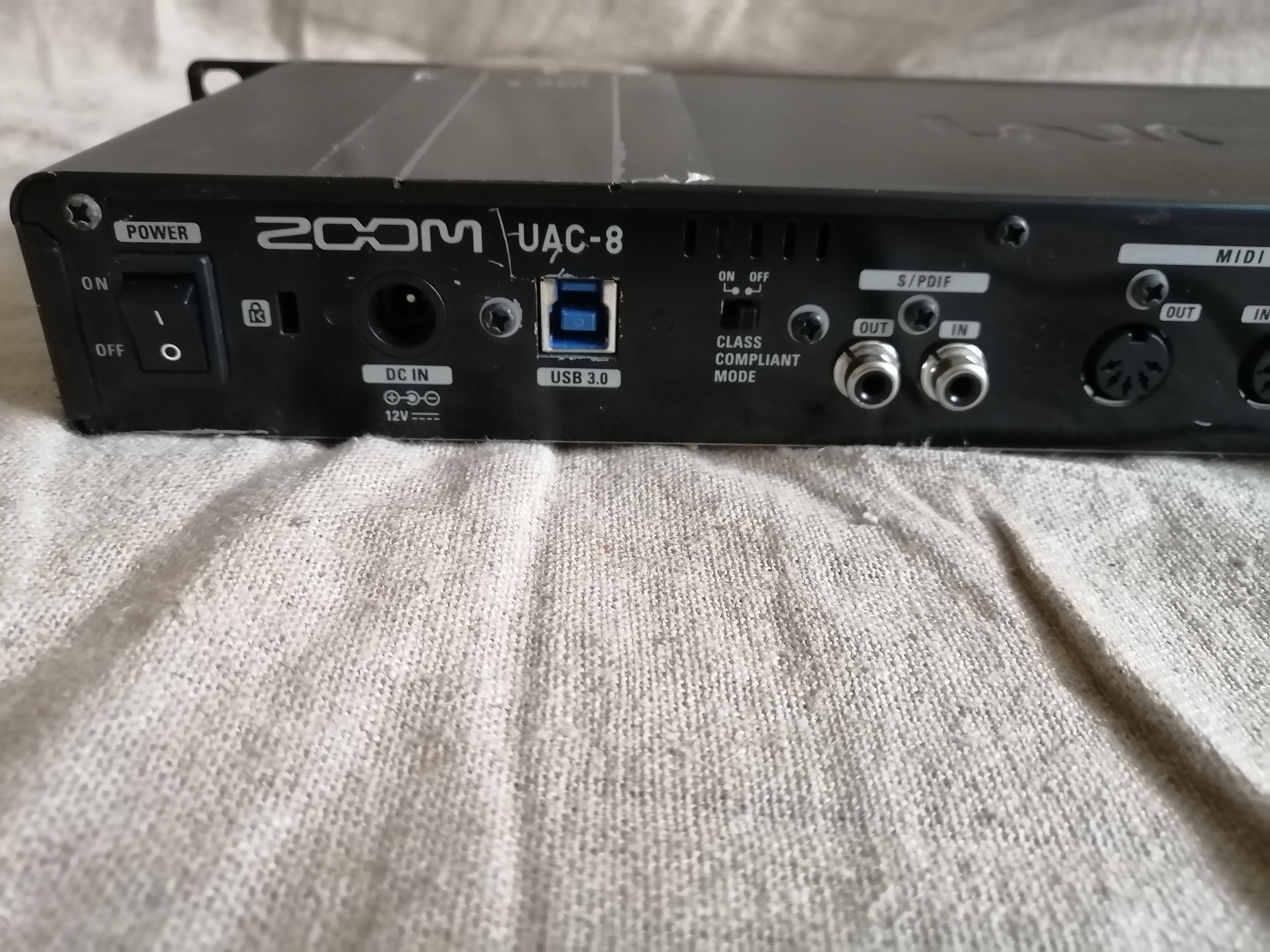 ZOOM UAC-8 USB Audio Interface-