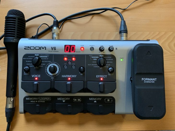 V6 Vocal Processor Zoom V6 Vocal Processor Audiofanzine