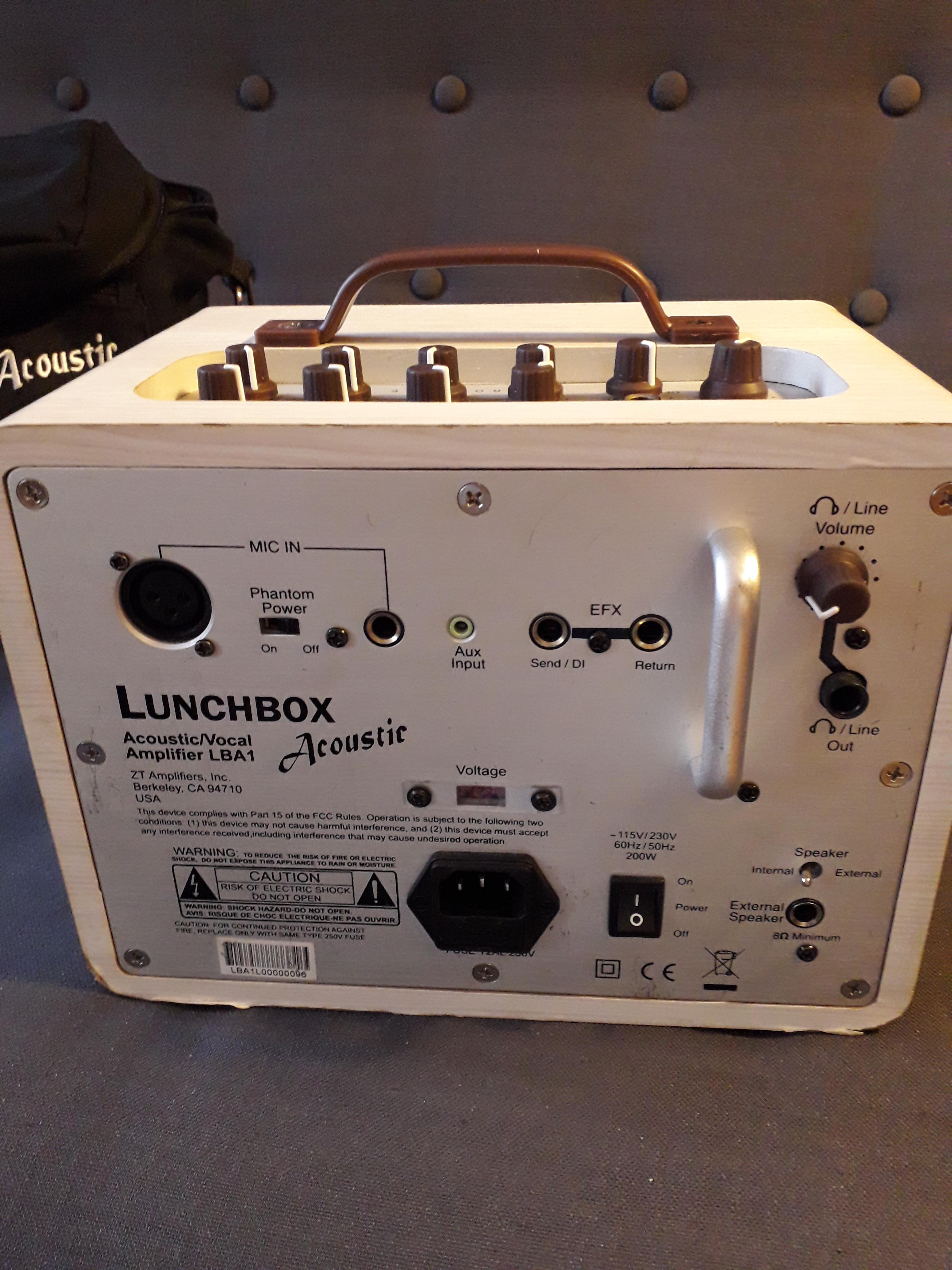 Lunchbox Acoustic - Zt Amplifiers Lunchbox Acoustic - Audiofanzine