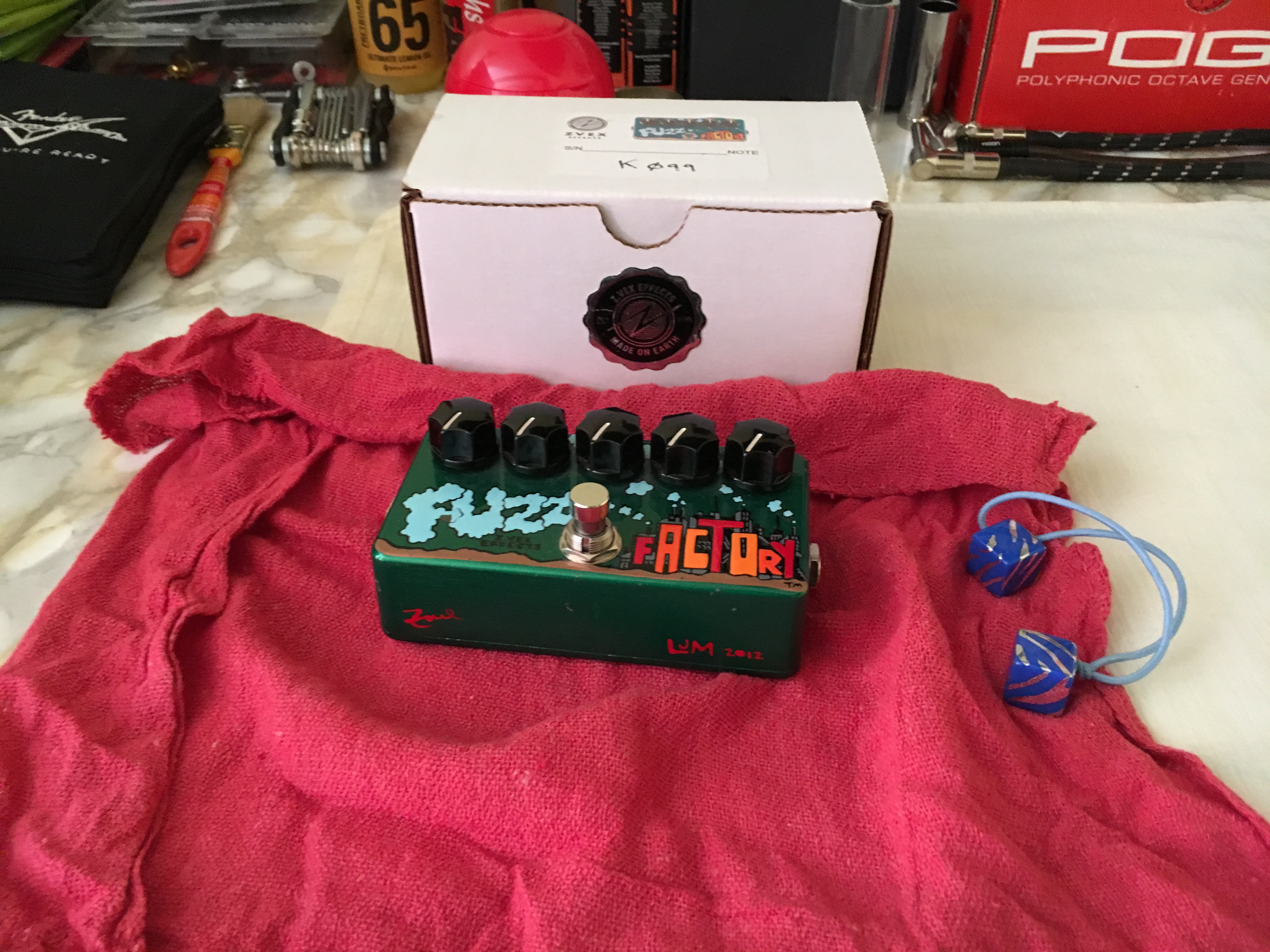 Zvex Fuzz Factory - Audiofanzine