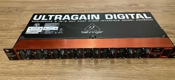 Behringer ADA8200 Ultragain - 120 €