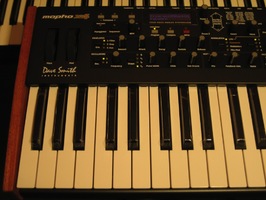 Dave Smith Instruments Mopho x4