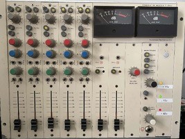 Console Broadcast copie EMT - 1 000 €