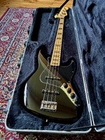 Jazz Bass American deluxe - 1 600 €