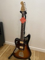 Fender Jaguar Kurt Cobain Gaucher - 1 300 €