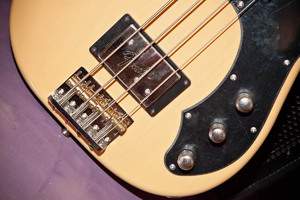 Fender Modern Player Telecaster Bass