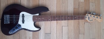 Vends Fender Jazz Bass mex 5 cordes - 450 €