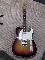 TELECASTER Custom reissue 62 SB - 800 €
