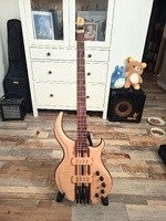 Vends Moscato pearl 4 cordes - 2 300 €