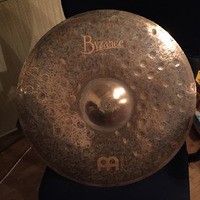 https://medias.audiofanzine.com/images/thumbs2/meinl-byzance-extra-dry-transition-ride-21-2455909.jpg