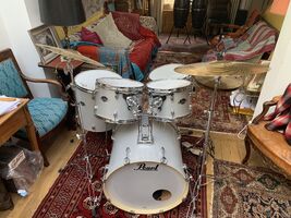 Vends batterie Pearl Export Arctic sparkle - 699 €