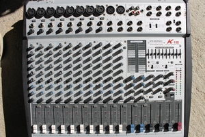 Table de mixage amplifiée LD SYST Lax12da