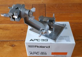 Vends Roland APC-33 clamp de fixation pour pads de percussions - 55 €