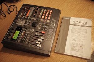 Roland SP-808