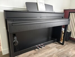 Vends Piano Yamaha Clavinova CLP-645 - 1 490 €
