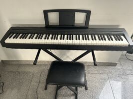 Vends Piano Yamaha p 35 - 300 €