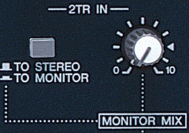 El parámetro “2 tracks in” permite conectar, via RCA, un reproductor de CD o cualquier otra fuente de linea.